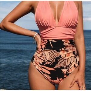 CUPSHE NWT Havana Tropical Plunge Halter Rouched One Piece Swimsuit Coral XL